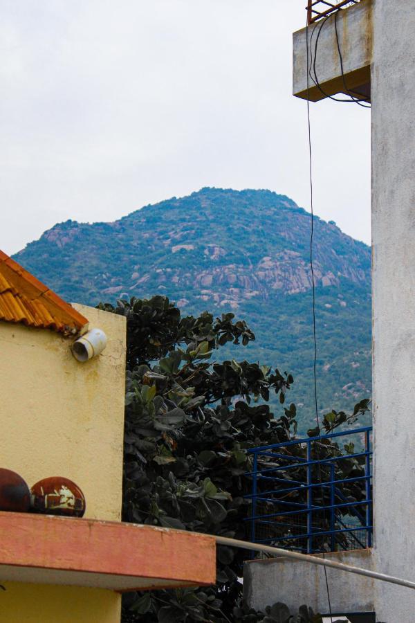 Dwaraka Home Stay Tiruvannāmalai Esterno foto